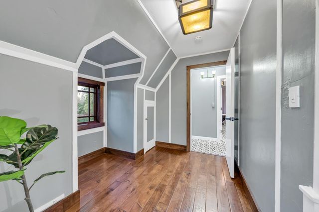 930 Saverien Dr, Sacramento, CA 95864