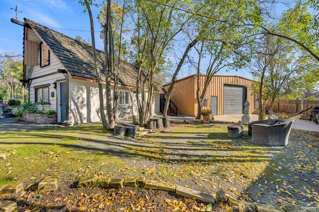 930 Saverien Dr, Sacramento, CA 95864