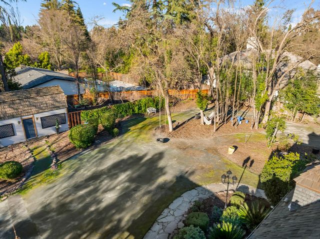 930 Saverien Dr, Sacramento, CA 95864