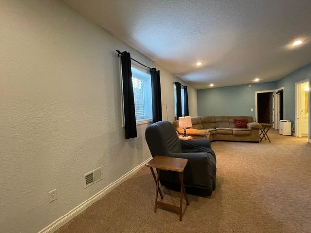 2148 Ferguson Drive, Bay City, MI 48706