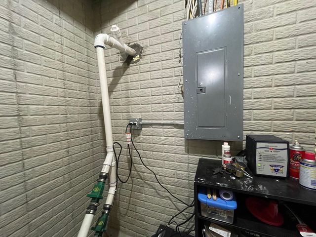 2148 Ferguson Drive, Bay City, MI 48706