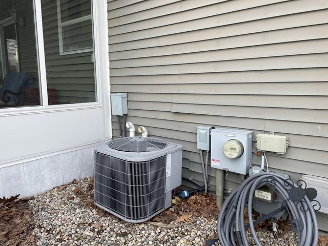 2148 Ferguson Drive, Bay City, MI 48706