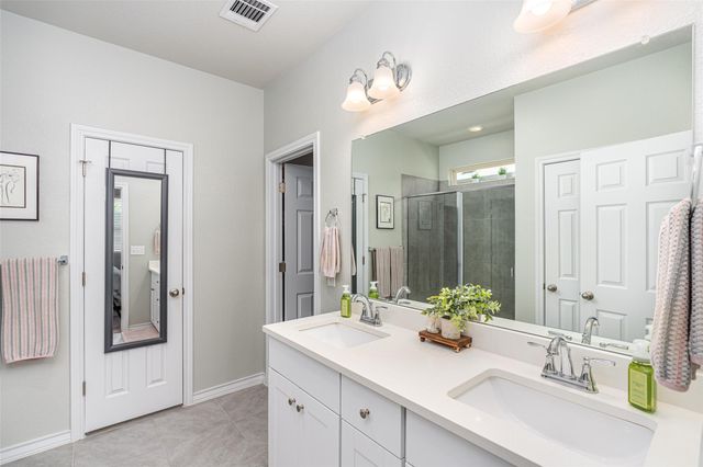 237 Magna LN, Liberty Hill, TX 78642