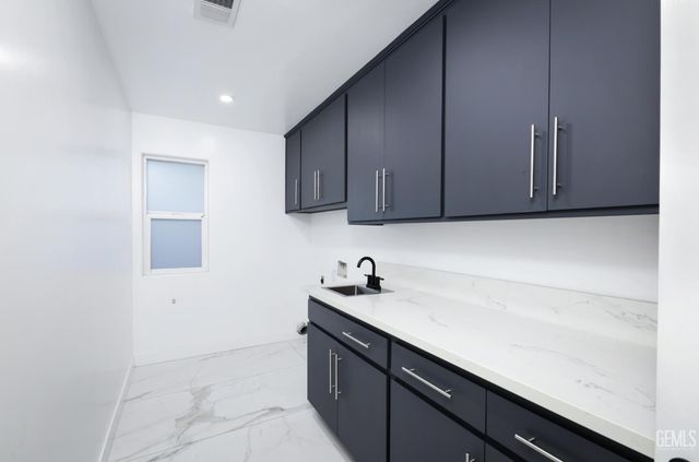 1205 Beckenham Parkway, Bakersfield, CA 93311
