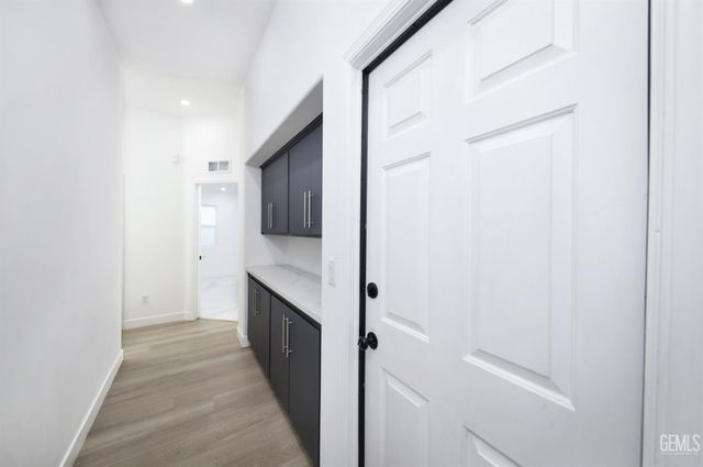 1205 Beckenham Parkway, Bakersfield, CA 93311