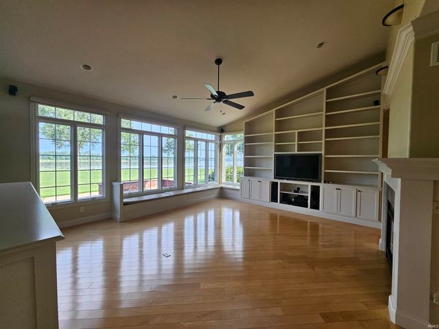 1709 Riverview Court, Evansville, IN 47713