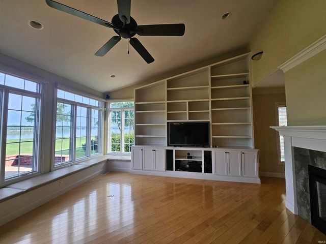 1709 Riverview Court, Evansville, IN 47713