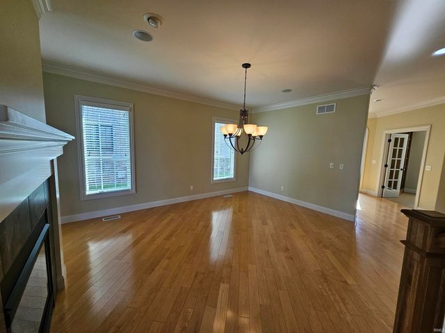 1709 Riverview Court, Evansville, IN 47713