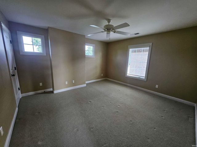1709 Riverview Court, Evansville, IN 47713