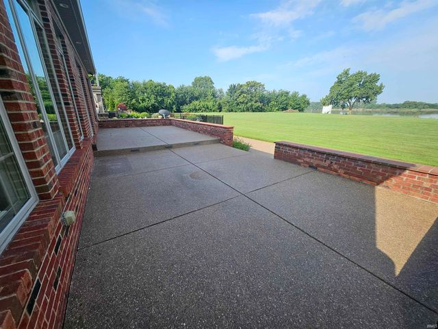 1709 Riverview Court, Evansville, IN 47713