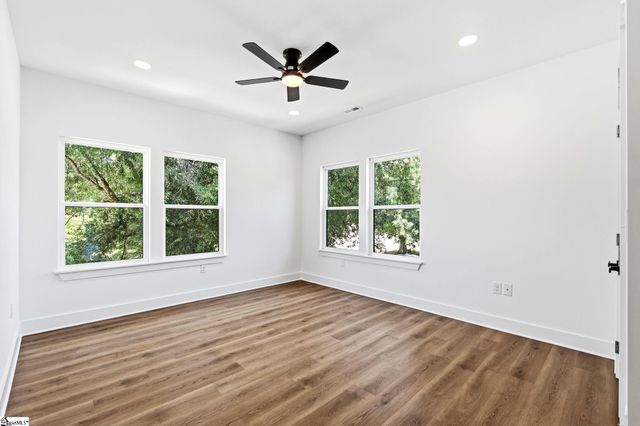 3 Rochester Street, Greenville, SC 29611