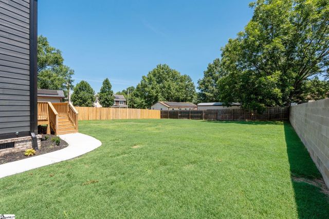 3 Rochester Street, Greenville, SC 29611