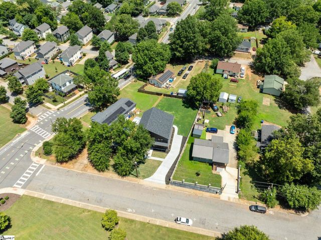 3 Rochester Street, Greenville, SC 29611