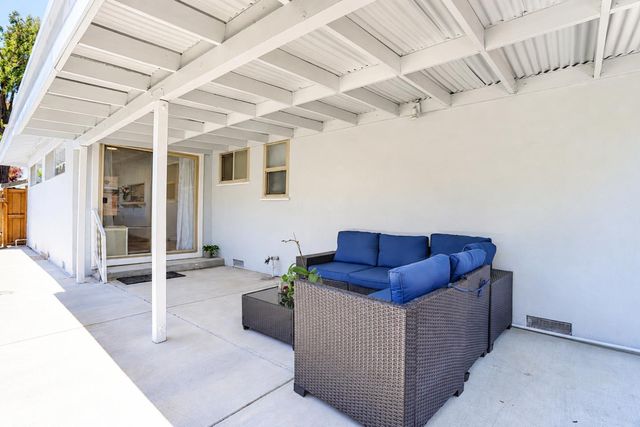 2139 Calabazas Boulevard, Santa Clara, CA 95051