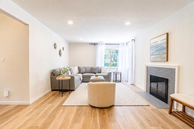 2139 Calabazas Boulevard, Santa Clara, CA 95051