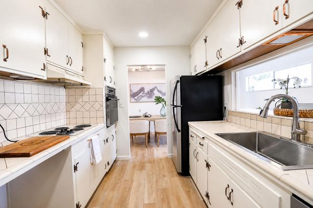2139 Calabazas Boulevard, Santa Clara, CA 95051