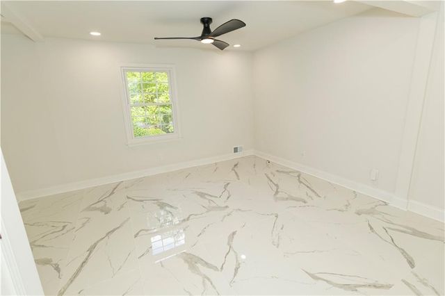 60 Lakeside Dr, Covington, GA 30016
