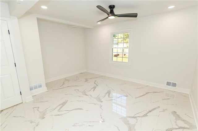60 Lakeside Dr, Covington, GA 30016