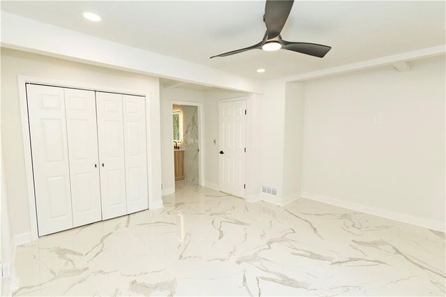 60 Lakeside Dr, Covington, GA 30016