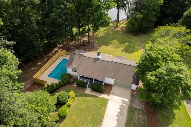 60 Lakeside Dr, Covington, GA 30016