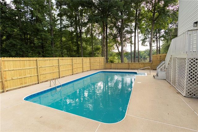 60 Lakeside Dr, Covington, GA 30016