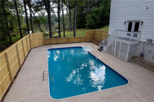 60 Lakeside Dr, Covington, GA 30016
