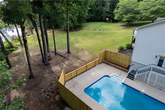 60 Lakeside Dr, Covington, GA 30016