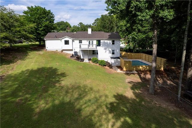 60 Lakeside Dr, Covington, GA 30016