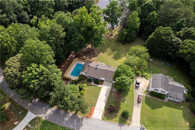 60 Lakeside Dr, Covington, GA 30016