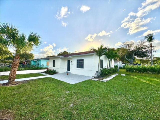 12260 NW 8th Ave, North Miami, FL 33168