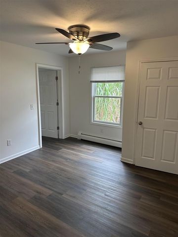 1809 Fulton Street, Kalamazoo, MI 49001