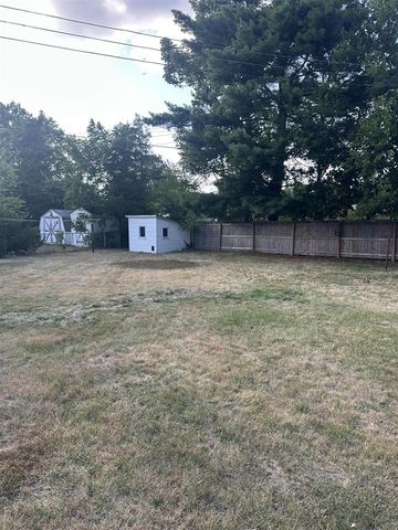1809 Fulton Street, Kalamazoo, MI 49001