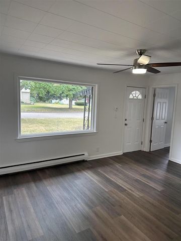 1809 Fulton Street, Kalamazoo, MI 49001