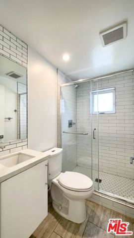 5230 Satsuma Avenue, North Hollywood (los Angeles), CA 91601
