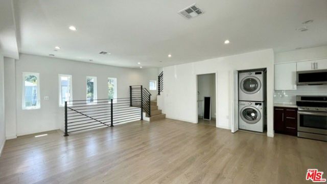 5230 Satsuma Avenue, North Hollywood (los Angeles), CA 91601