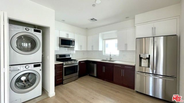 5230 Satsuma Avenue, North Hollywood (los Angeles), CA 91601