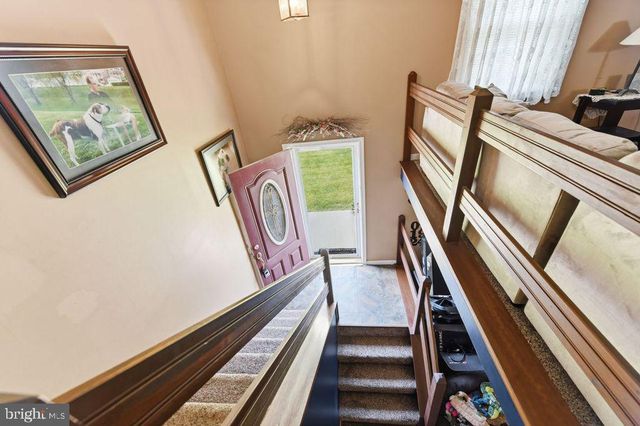 10 MANSION CT W, Birdsboro, PA 19508