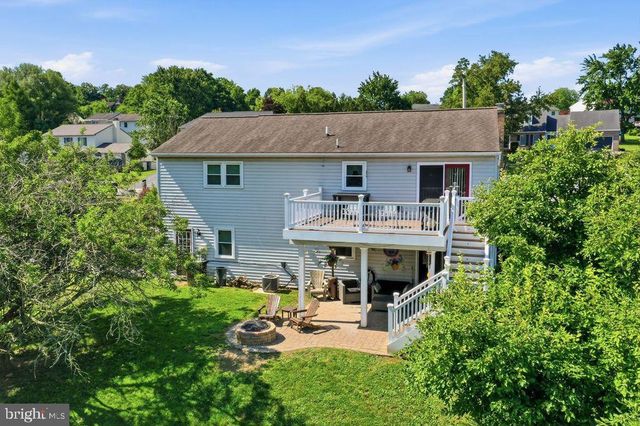 10 MANSION CT W, Birdsboro, PA 19508