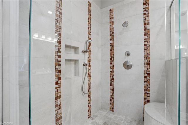 9270 CAMPANILE CIR # 202, Naples, FL 34114