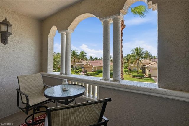9270 CAMPANILE CIR # 202, Naples, FL 34114
