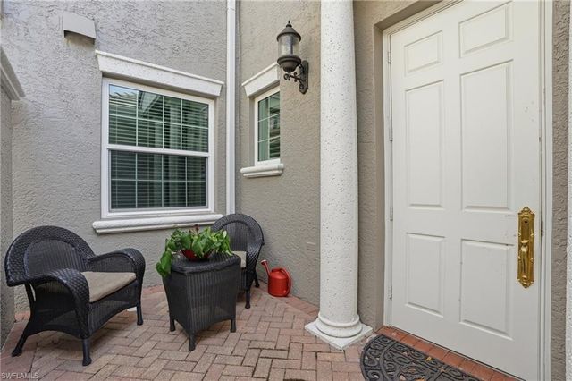 9270 CAMPANILE CIR # 202, Naples, FL 34114