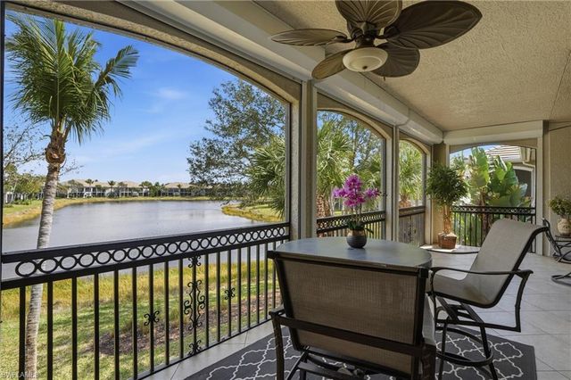 9270 CAMPANILE CIR # 202, Naples, FL 34114