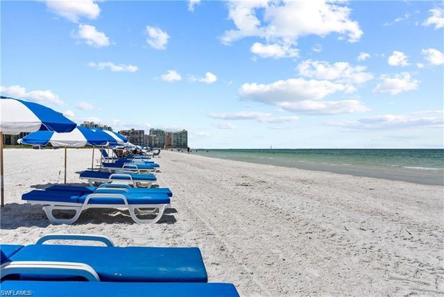 9270 CAMPANILE CIR # 202, Naples, FL 34114