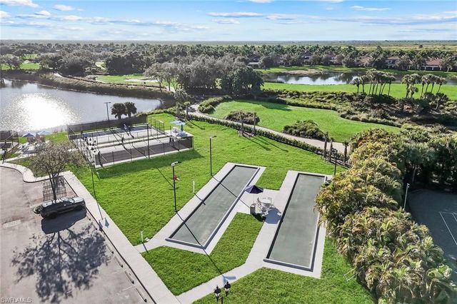 9270 CAMPANILE CIR # 202, Naples, FL 34114