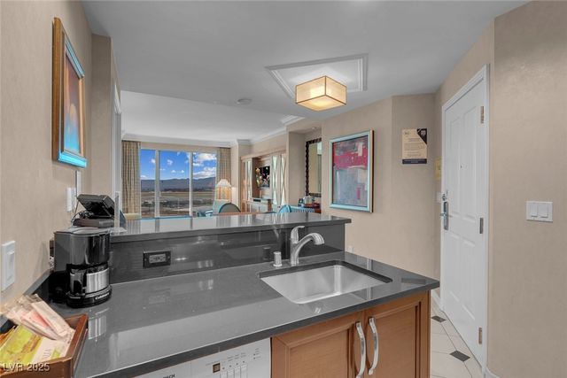 145 East Harmon Avenue 1708, Las Vegas, NV 89109