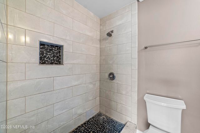 121 S 13TH Avenue B, Jacksonville Beach, FL 32250