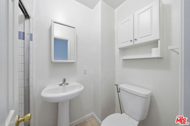 936 S Lucerne Boulevard, Los Angeles, CA 90019