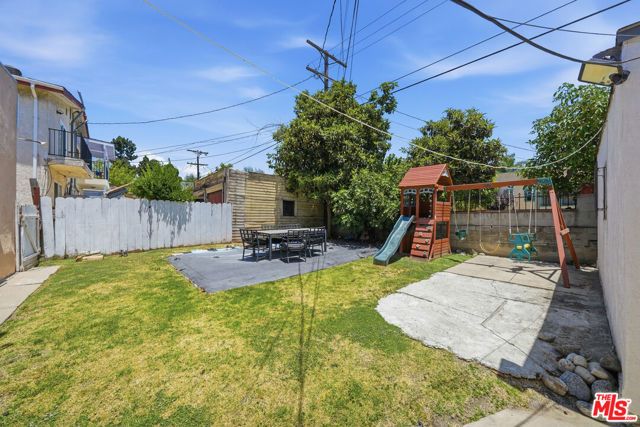 936 S Lucerne Boulevard, Los Angeles, CA 90019