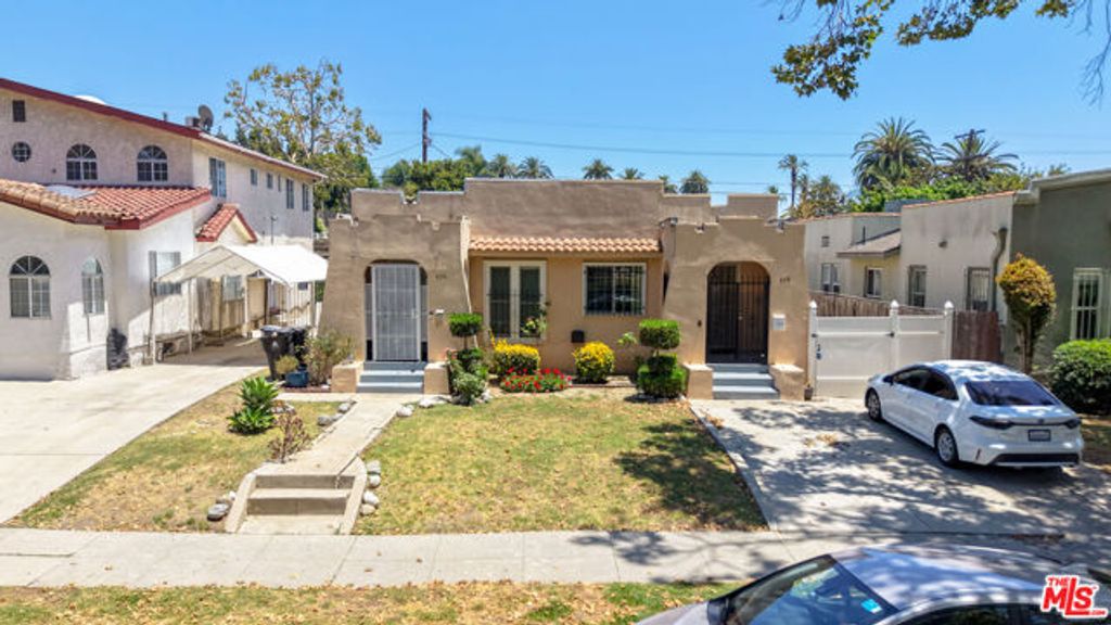 936 S Lucerne Boulevard, Los Angeles, CA 90019