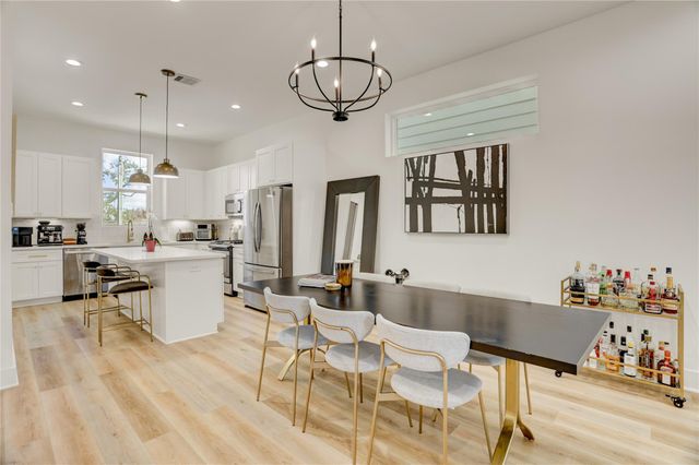 2013 Cochran Street, Houston, TX 77009